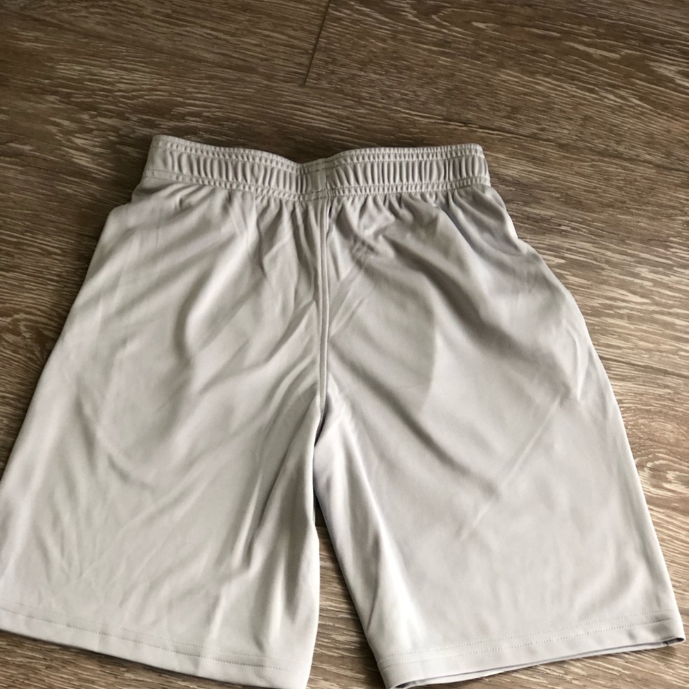 UNDER ARMOUR PROTOTYPE 2.0 SSZ BOY SHORTS SIZE YSM - Picture 2 of 5